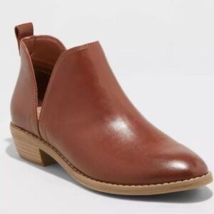 Universal Thread Brown Cut Out Bootie